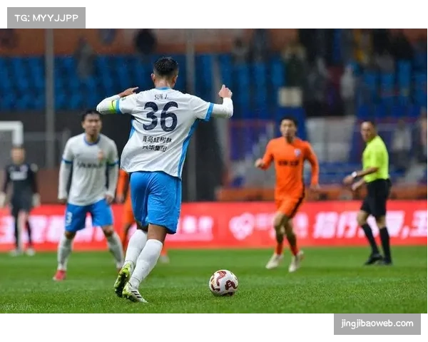 非门将球员主罚球门球次数激增 中卫长传成战术偷袭新手段